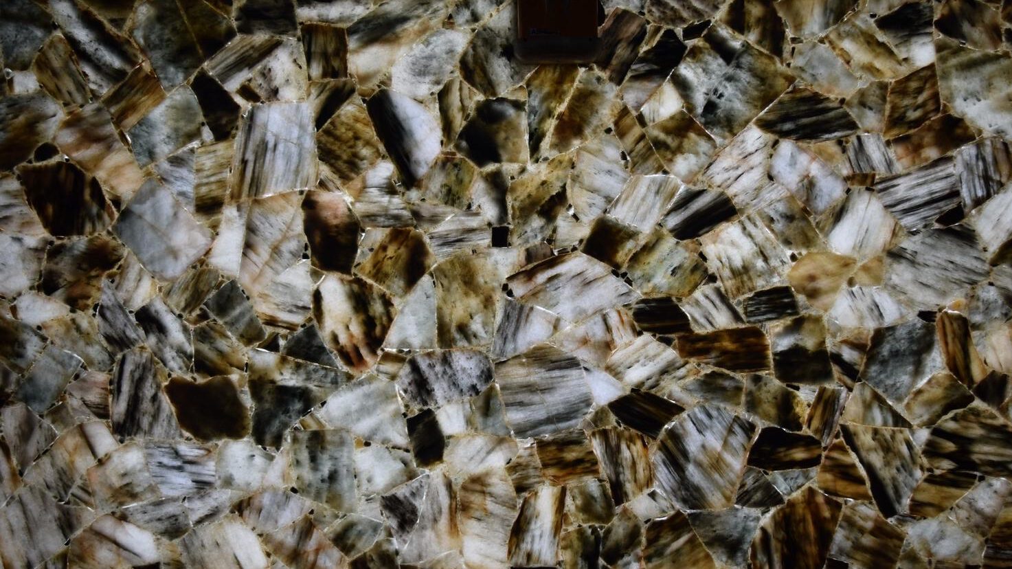 Rutile Quartz Retro pattern